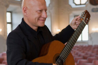 „GITARRE OHNE GRENZEN“ Philippe Loli „GITARRE OHNE GRENZEN“ Philippe Loli